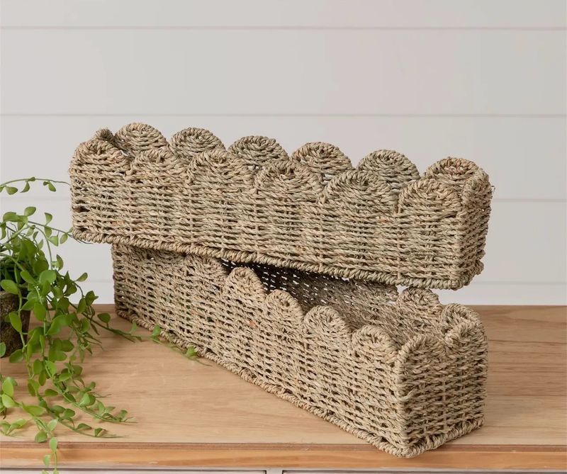 Scallop Rectangle Basket