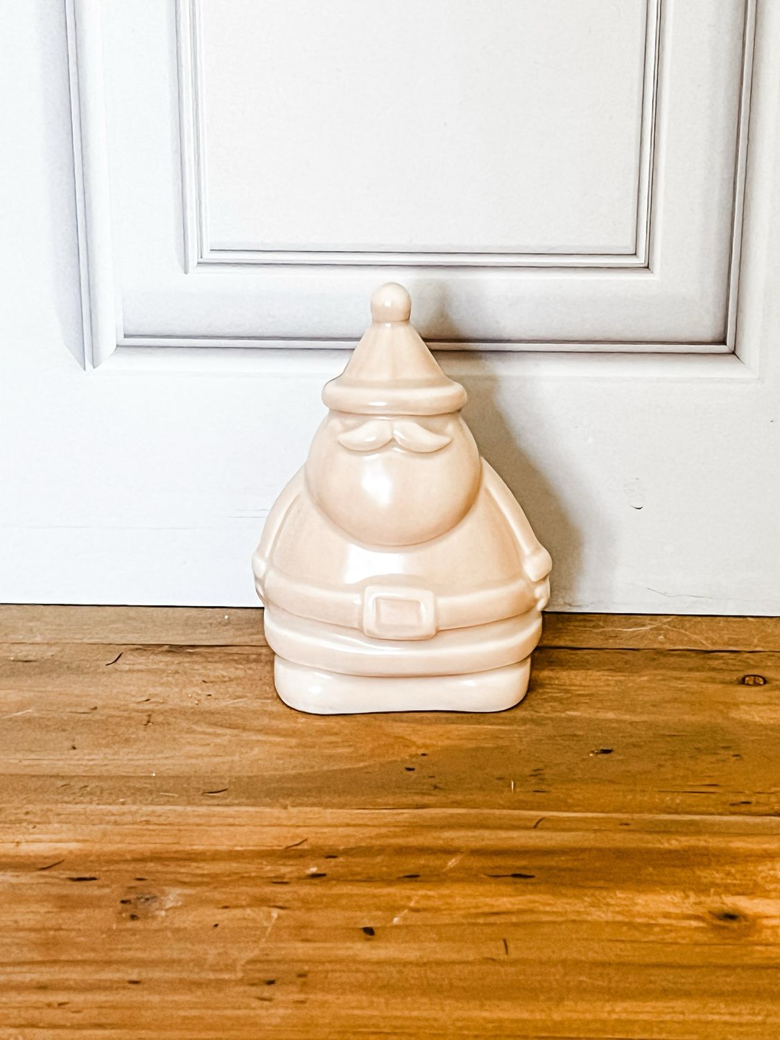 Beige Stoneware Santa W/ LED Light