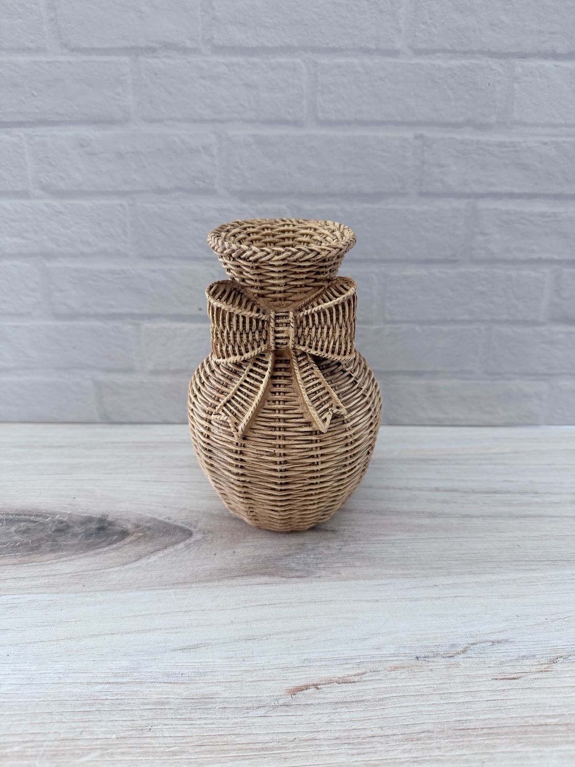 Bow Weave Vase Bow Weave Vase