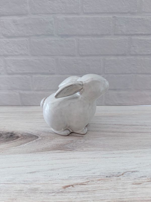 Antique White Sitting Bunny
