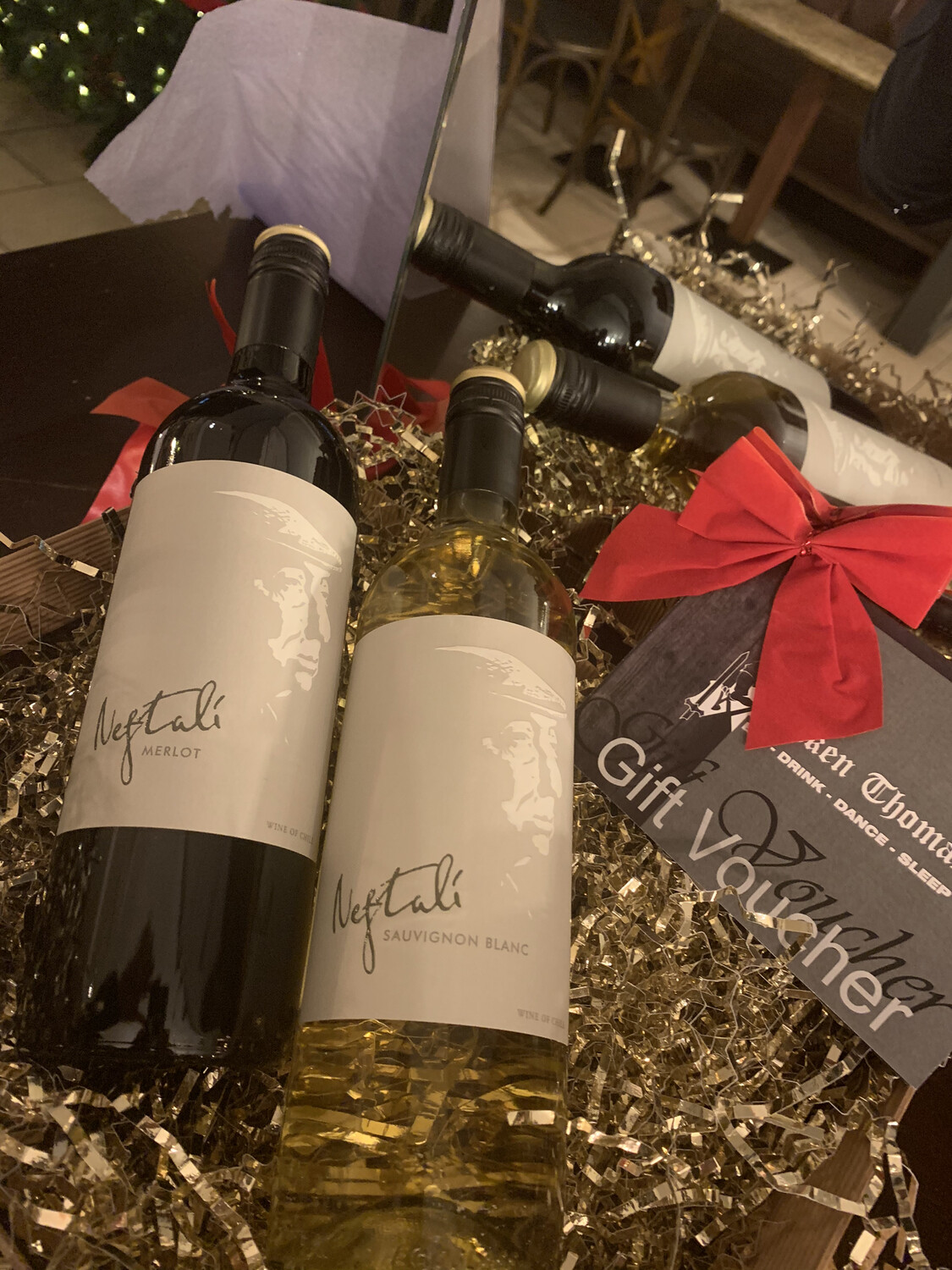 Red And White Wine with Silken Thomas Voucher Red And White Wine with Silken Thomas Voucher