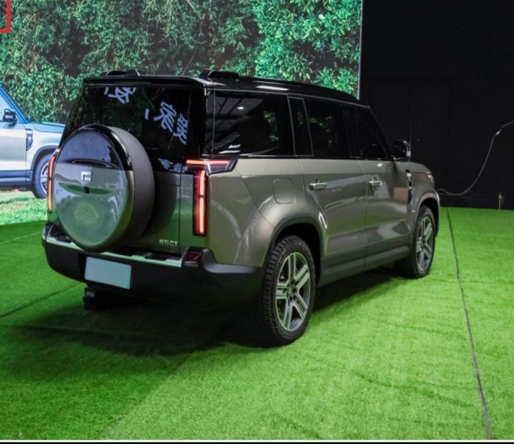 Defender 2025