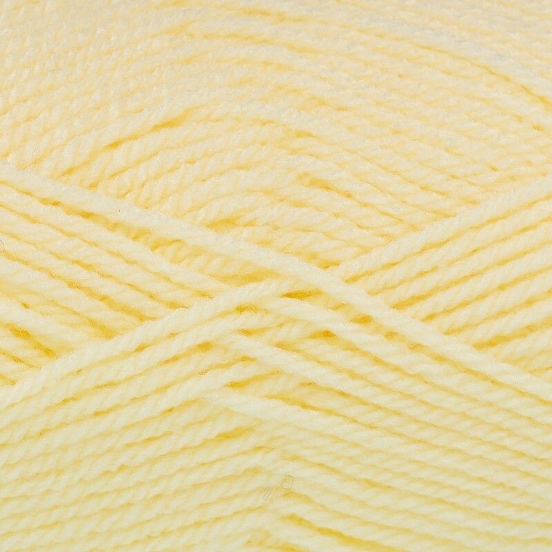 King Cole Premier Value Chunky Cream Shade 4607