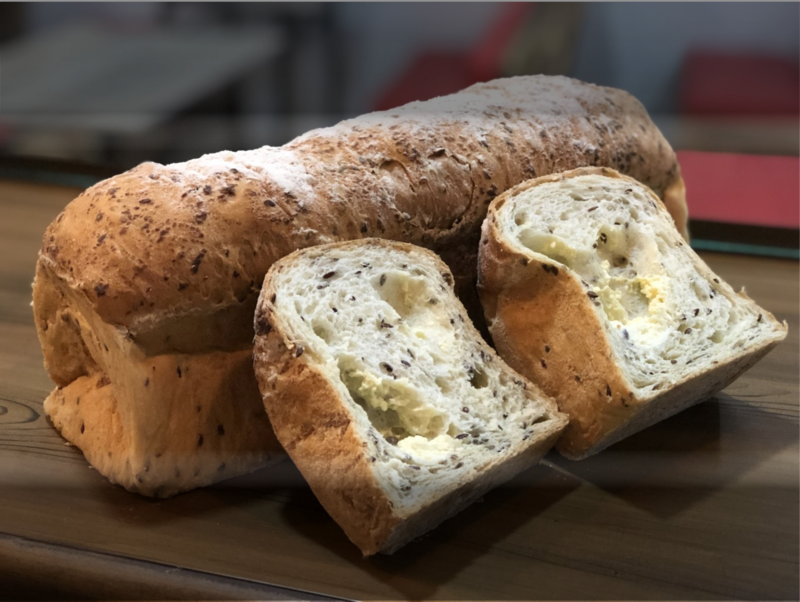 Pan Centeno Queso Crema Mediano