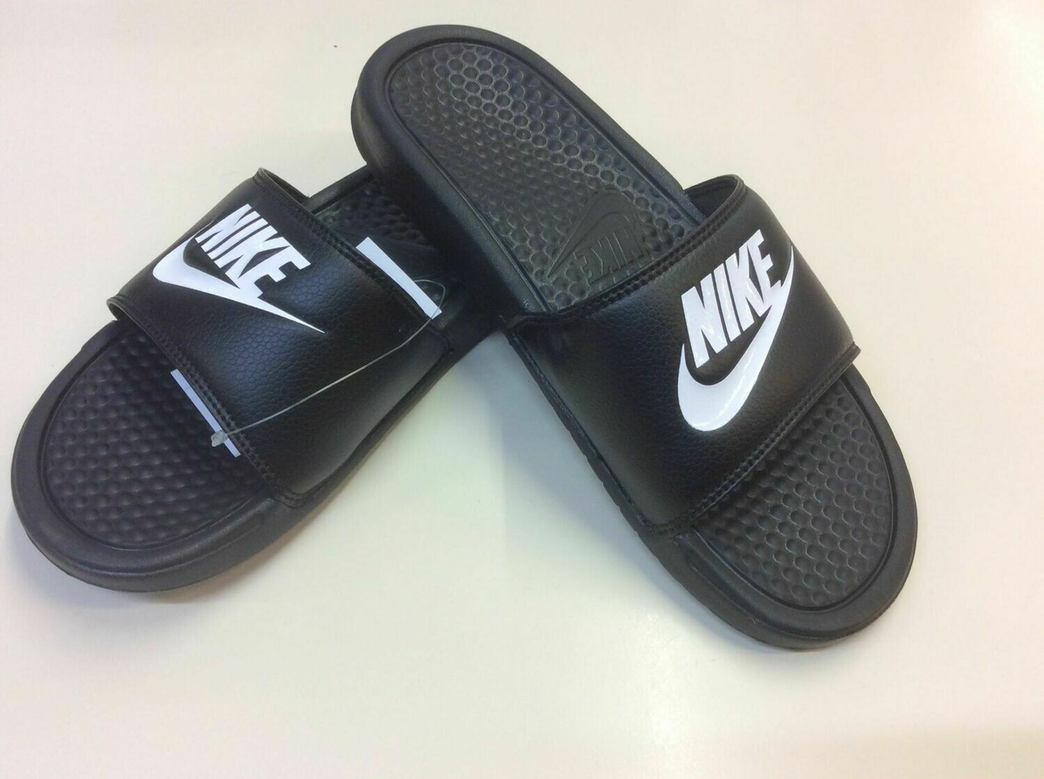 Claquettes Nike