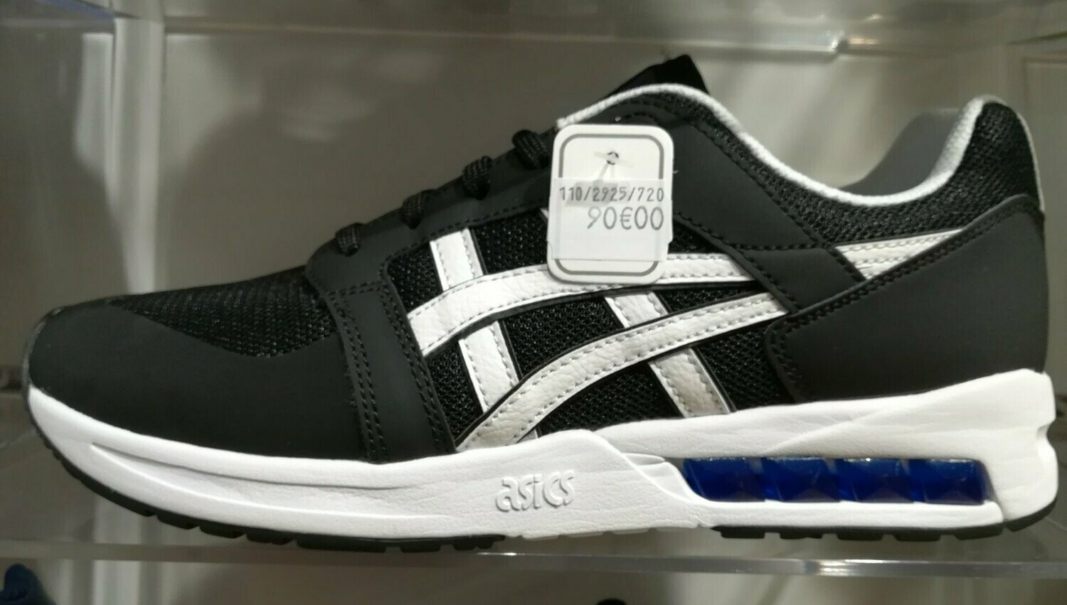 Chaussures Asics homme