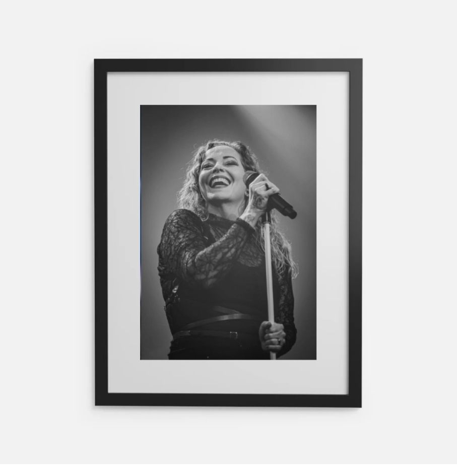 Anneke van Giersbergen