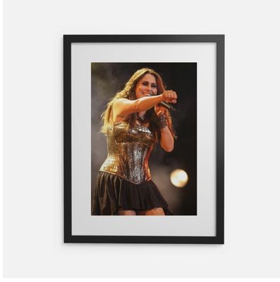 Sharon den Adel