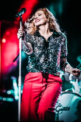 Anneke van Giersbergen