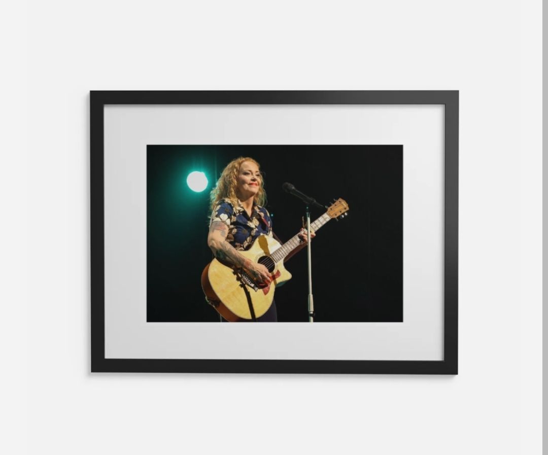 Anneke van Giersbergen