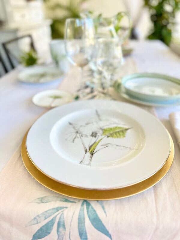 Assiette de présentation. PALM COLLECTION. Peinte à la main