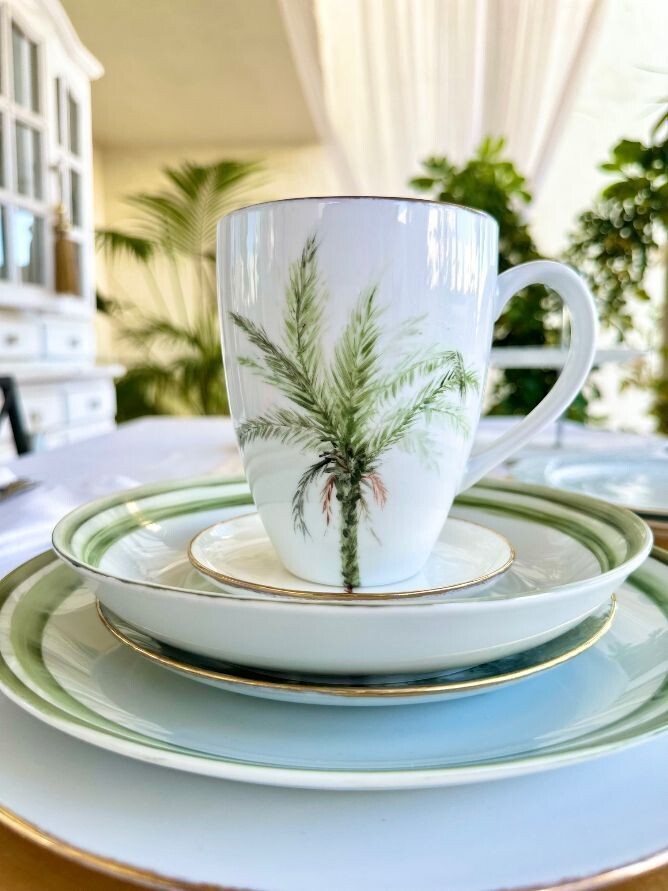 Café MUG XL. PALM COLLECTION. Peinte à la main