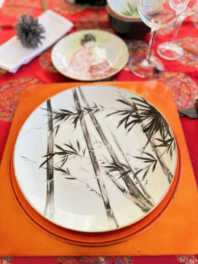 Assiette de présentation. JAPON COLLECTION. Peinte à la main