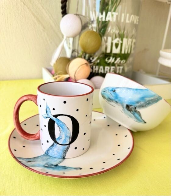 Jeu de bébé BALEINE. Peinte à la main