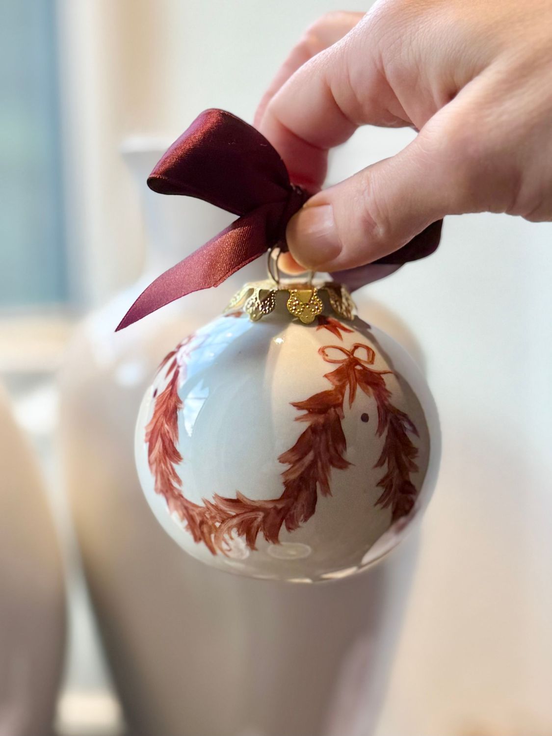 Boules de Noël peintes à la main. DESIGN 3