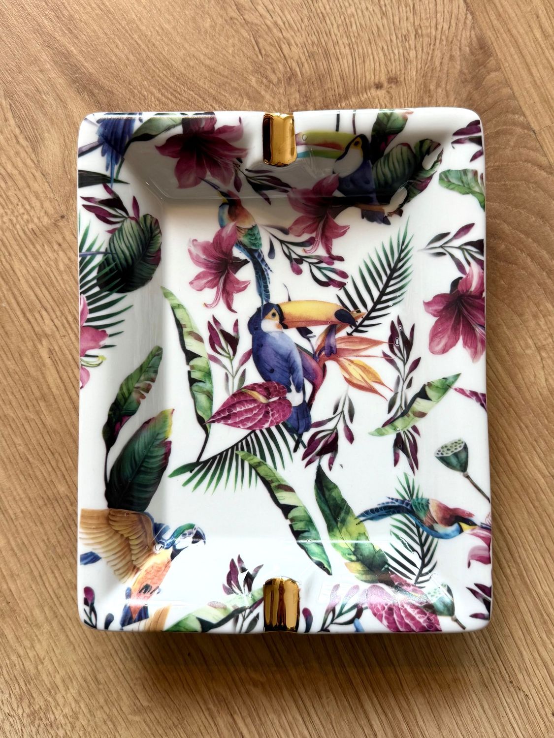 Cenicero TROPICAL de porcelana pintados a mano 15x20cm