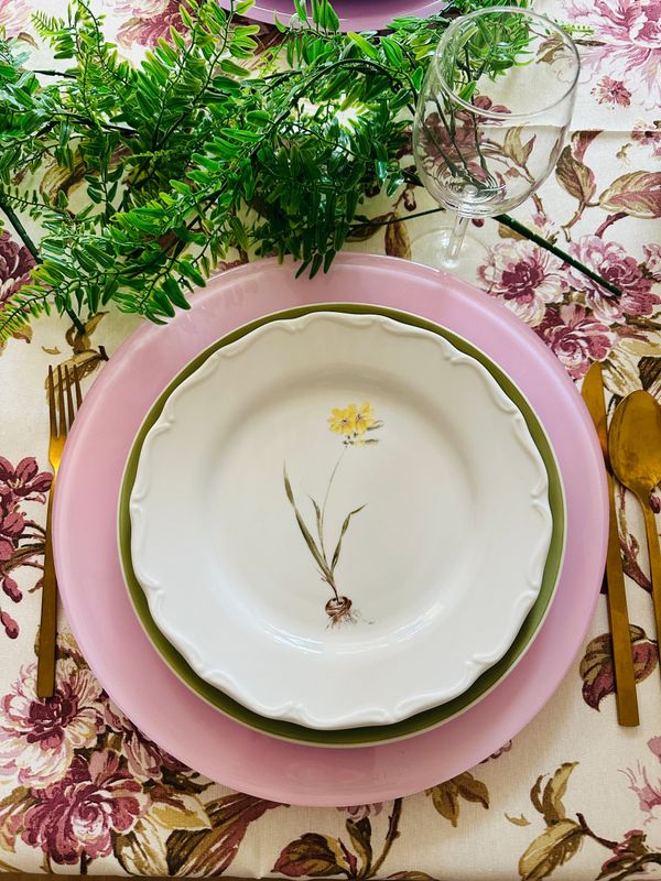 Assiette plate 27 cm ø. IXIA JAUNE. FLOWER COLLECTION. Peinte à la main