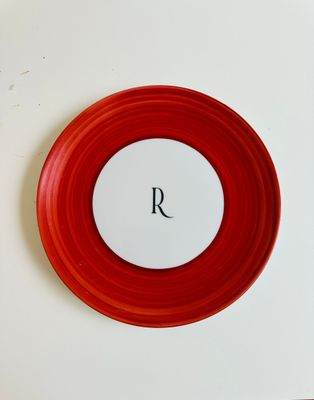 Assiette 19cmø. INITIAL COLLECTION. Peinte à la main