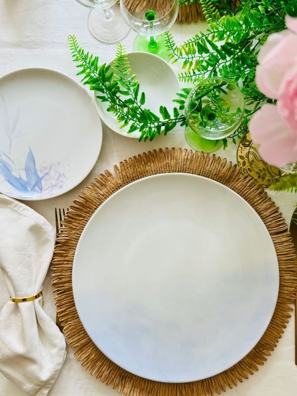 Assiette plate 30cm ø . BRUMA COLLECTION . Peinte à la main