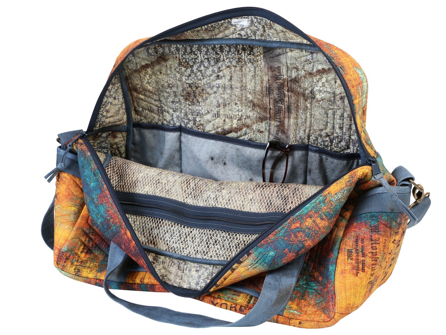 ​ULTIMATE TRAVEL BAG - Patterns By Annie Mondays October 24th & October 31st, 10:30 am - 4:30 pm