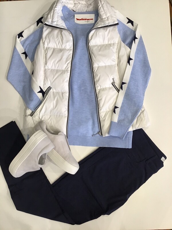 Star sleeves sweatshirt