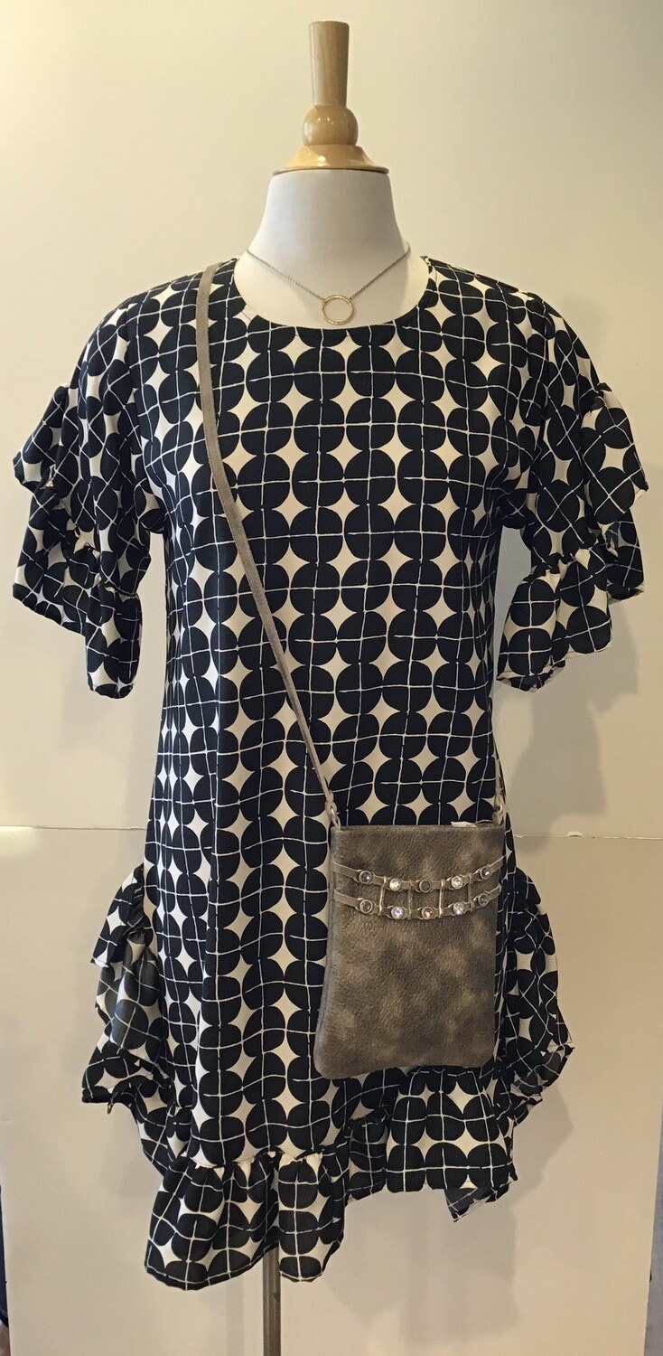 Geo print s/s ruffled dress