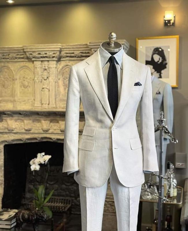 Gentlemen Made-to-Measure Suits