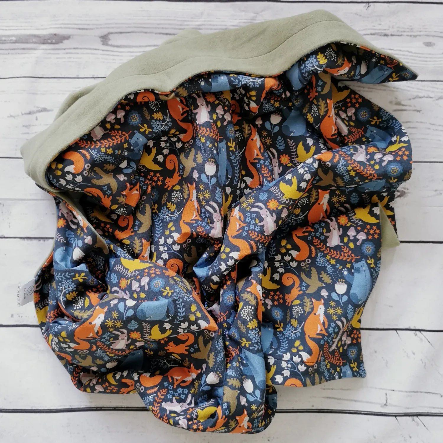 Bio Kuscheldecke Babydecke "Waldtiere - grün" VS Sweat + RS kuscheliger Fleece