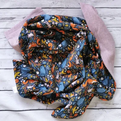 Kuscheldecke Babydecke Kuscheldecke Babydecke "Waldtiere-rosa" VS Sweat + RS kuscheliger Fleece