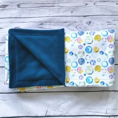 Kuscheldecke Babydecke Kuscheldecke Babydecke "Seifenblasen-blau" VS Sweat + RS kuscheliger Fleece