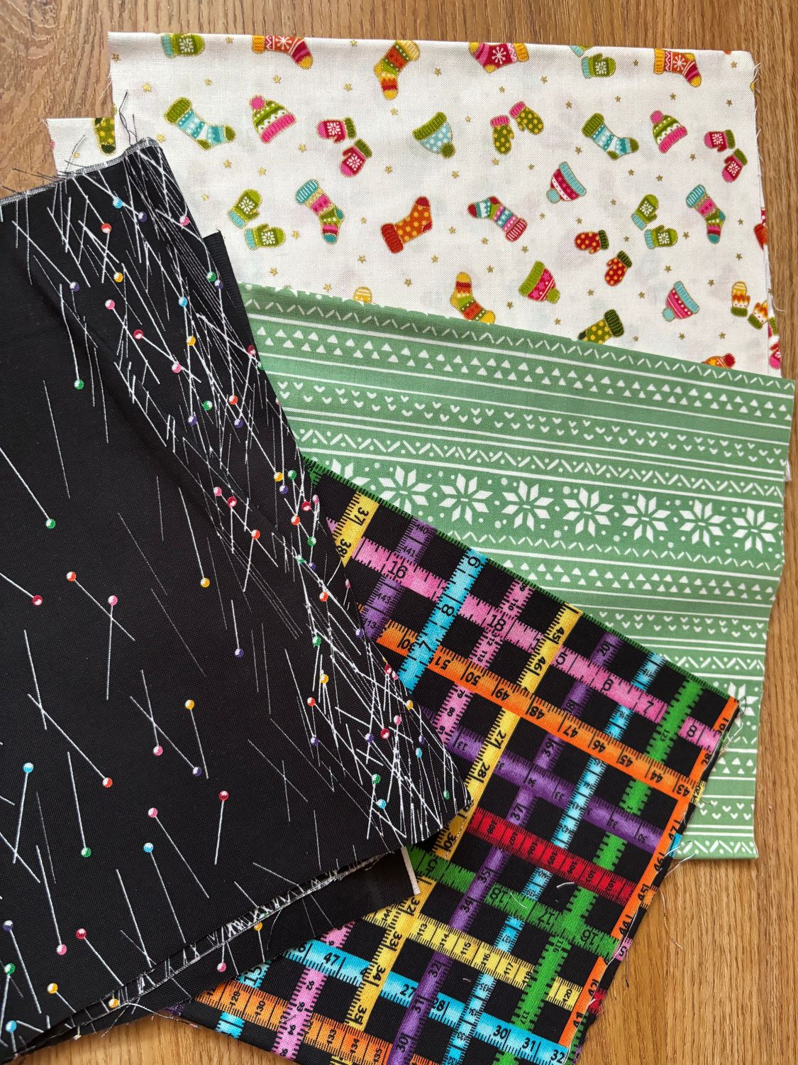 0,80m Patchwork Stoff Baumwoll Webware  4 Designs Set 4 x 20 cm