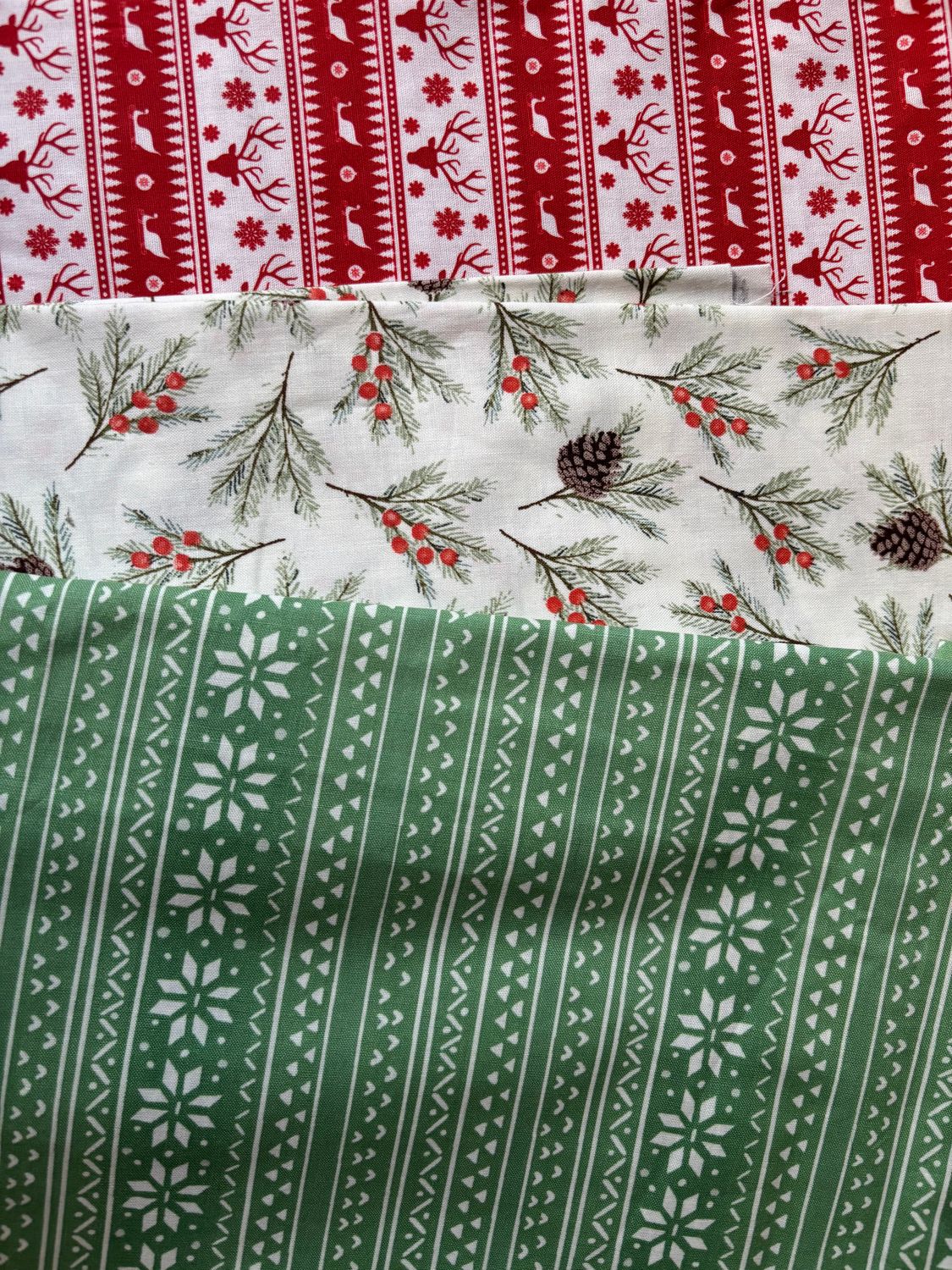 1,30m Patchwork Stoff Baumwoll Webware Weihnachten Set 3 Stück 40cm + 40cm + 50cm