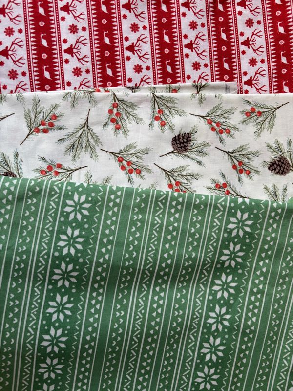 1,30m Patchwork Stoff Baumwoll Webware Weihnachten Set 3 Stück 40cm + 40cm + 50cm