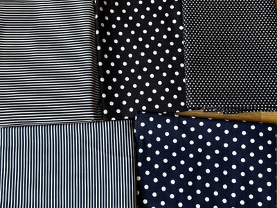 10m Baumwoll Webware mit Muster blau schwarz Streifen, Sterne, Punkte 10m Baumwoll Webware mit Muster blau schwarz Streifen, Sterne, Punkte