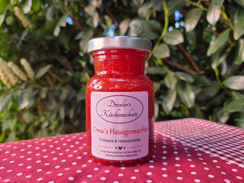 Marmelade | Oma's Hausgemachte | Erdbeere & Holunderblüte Marmelade | Oma's Hausgemachte | Erdbeere & Holunderblüte