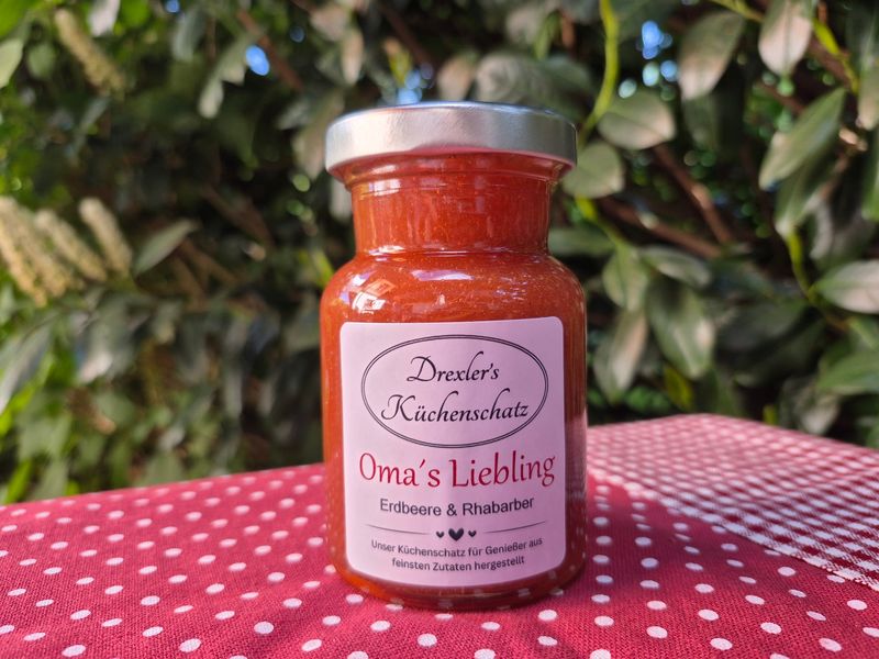 Marmelade | Oma's Liebling | Erdbeere und Rhabarber Marmelade | Oma's Liebling | Erdbeere und Rhabarber