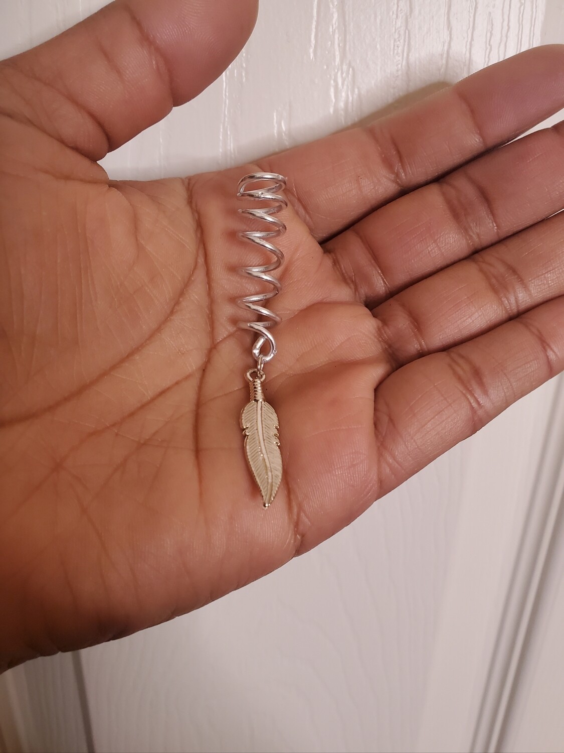 Loc Jewel w/ Leaf- Silver