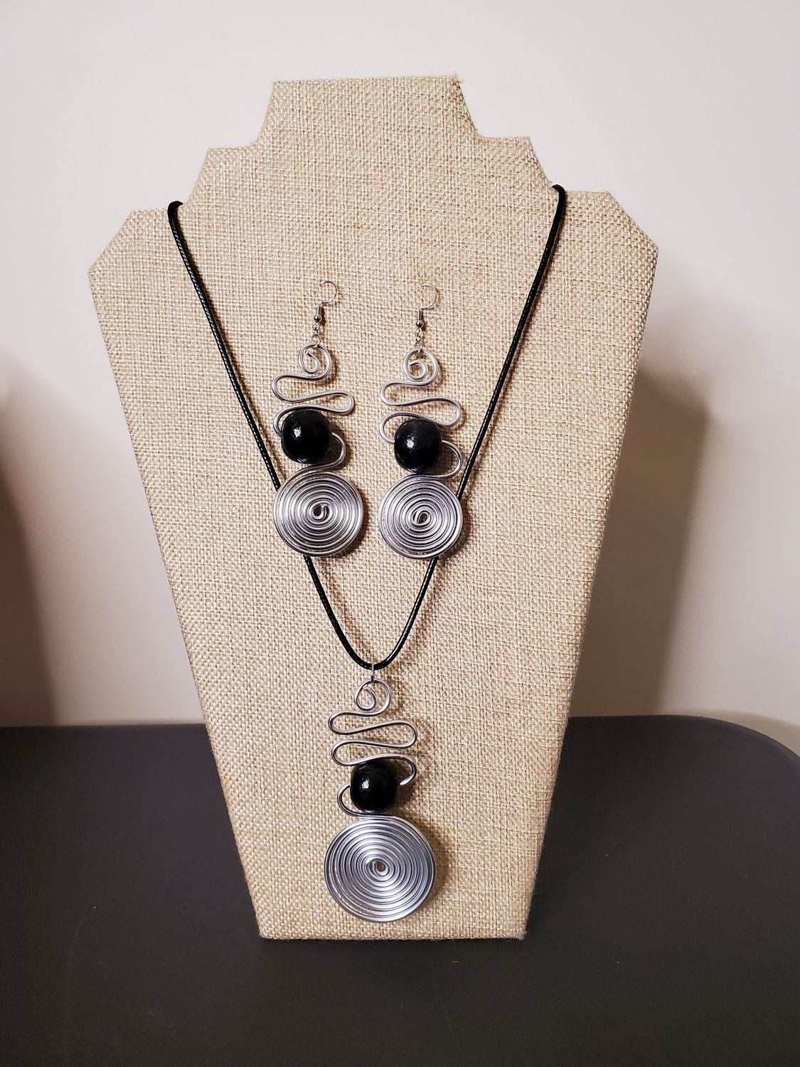 Wire Earrings &amp; Necklace Set