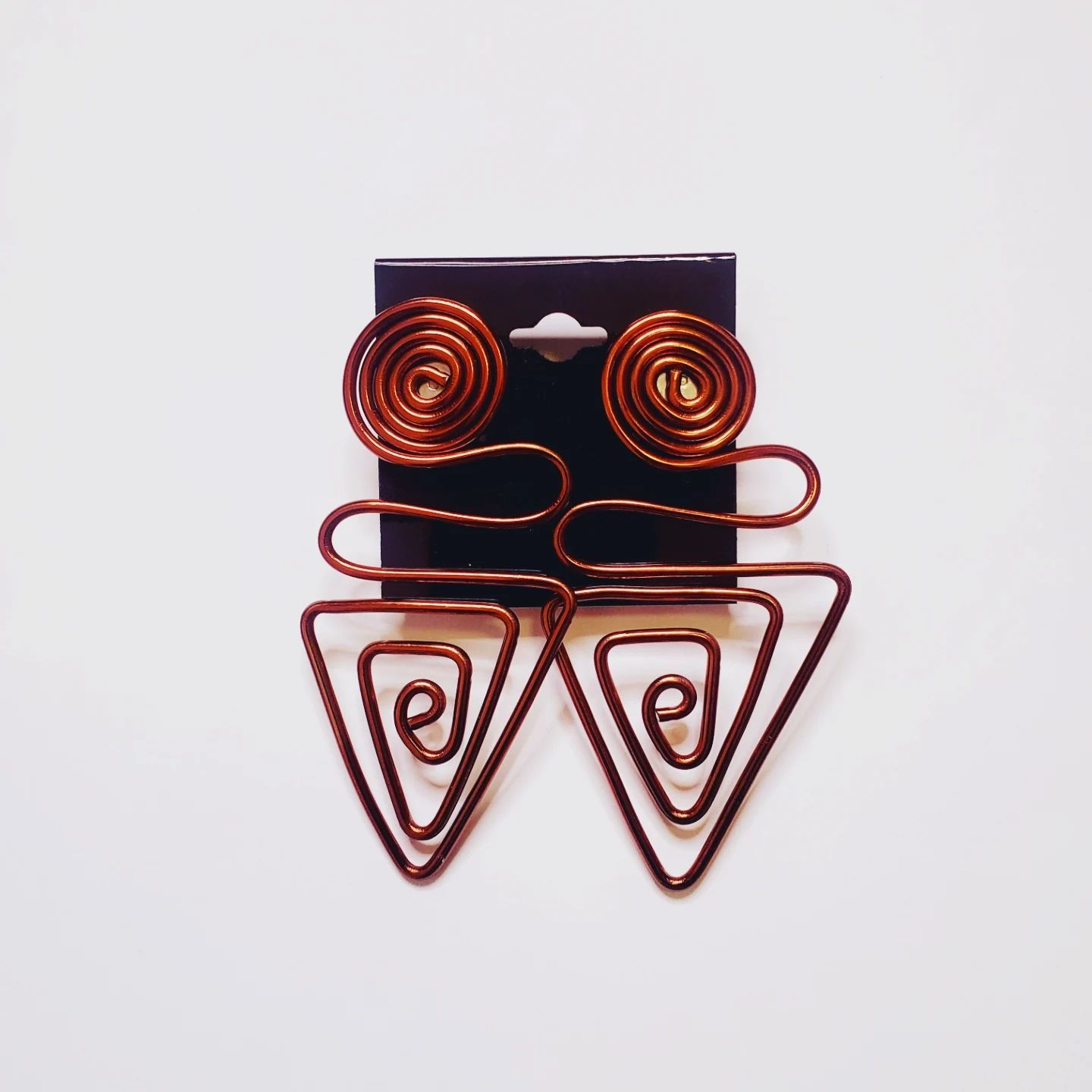 Wire Stud- Dark Brown