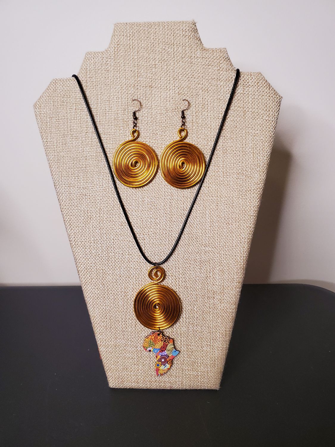 Wire Earrings &amp; Necklace Set