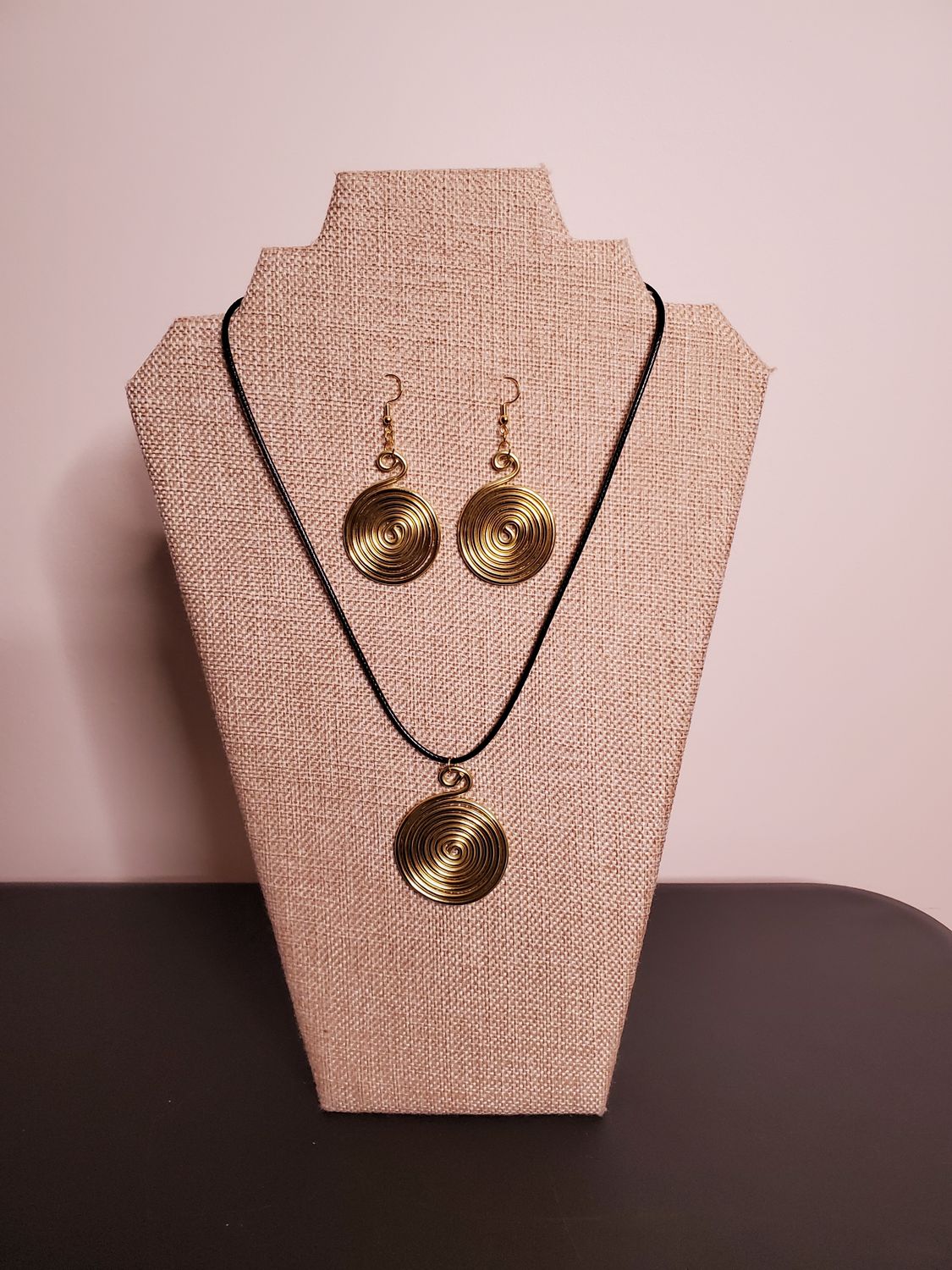 Wire Earrings &amp; Necklace Set- Gold