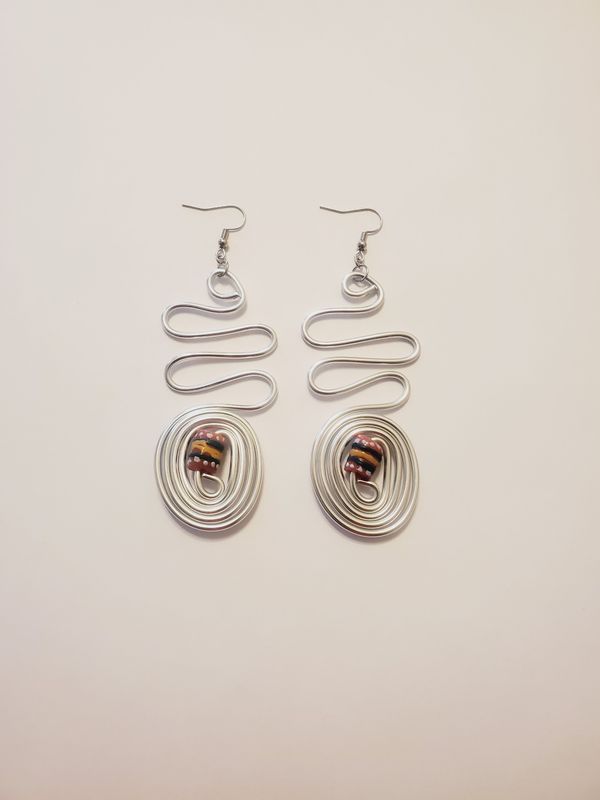 Wire Earrings w / Beads- Silver
