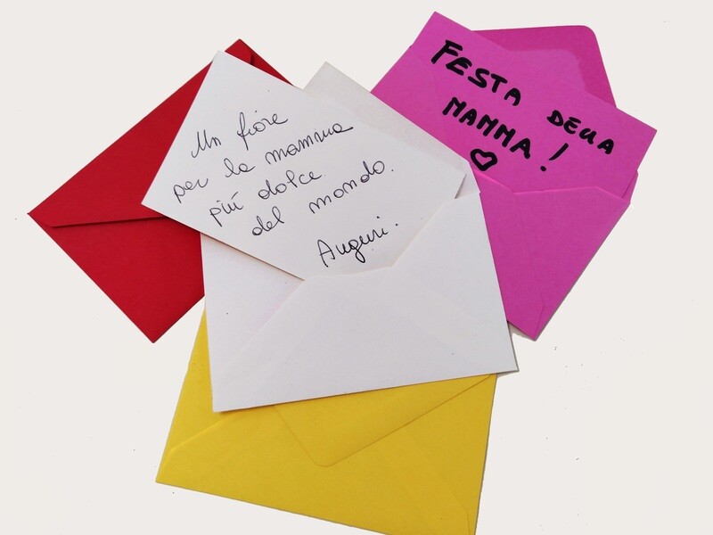 Bigliettino con dedica scritta a mano
