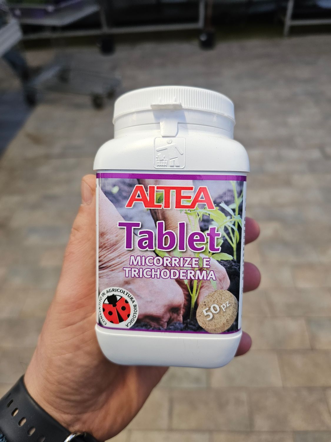 Micorrize e trichoderma in pastiglie monodose, per il trapianto di piante e fiori Mycorrize - Confezione da 50 pz Micorrize e trichoderma in pastiglie monodose, per il trapianto di piante e fiori Mycorrize - Confezione da 50 pz