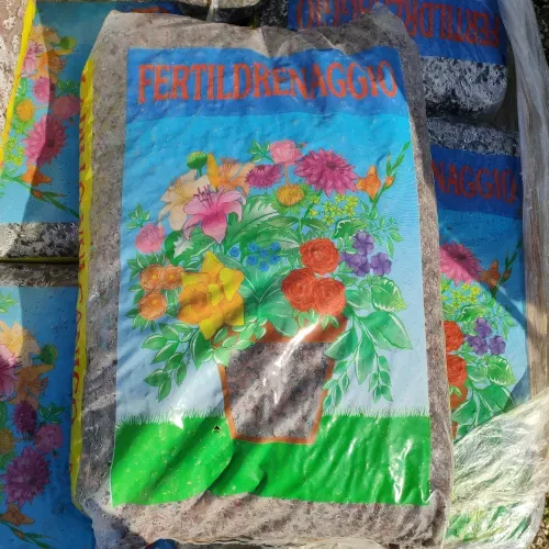 Fertildrenaggio, mix di Pomice e Argilla Espansa - sacco 50 lt, 14 kg Fertildrenaggio, mix di Pomice e Argilla Espansa - sacco 50 lt, 14 kg