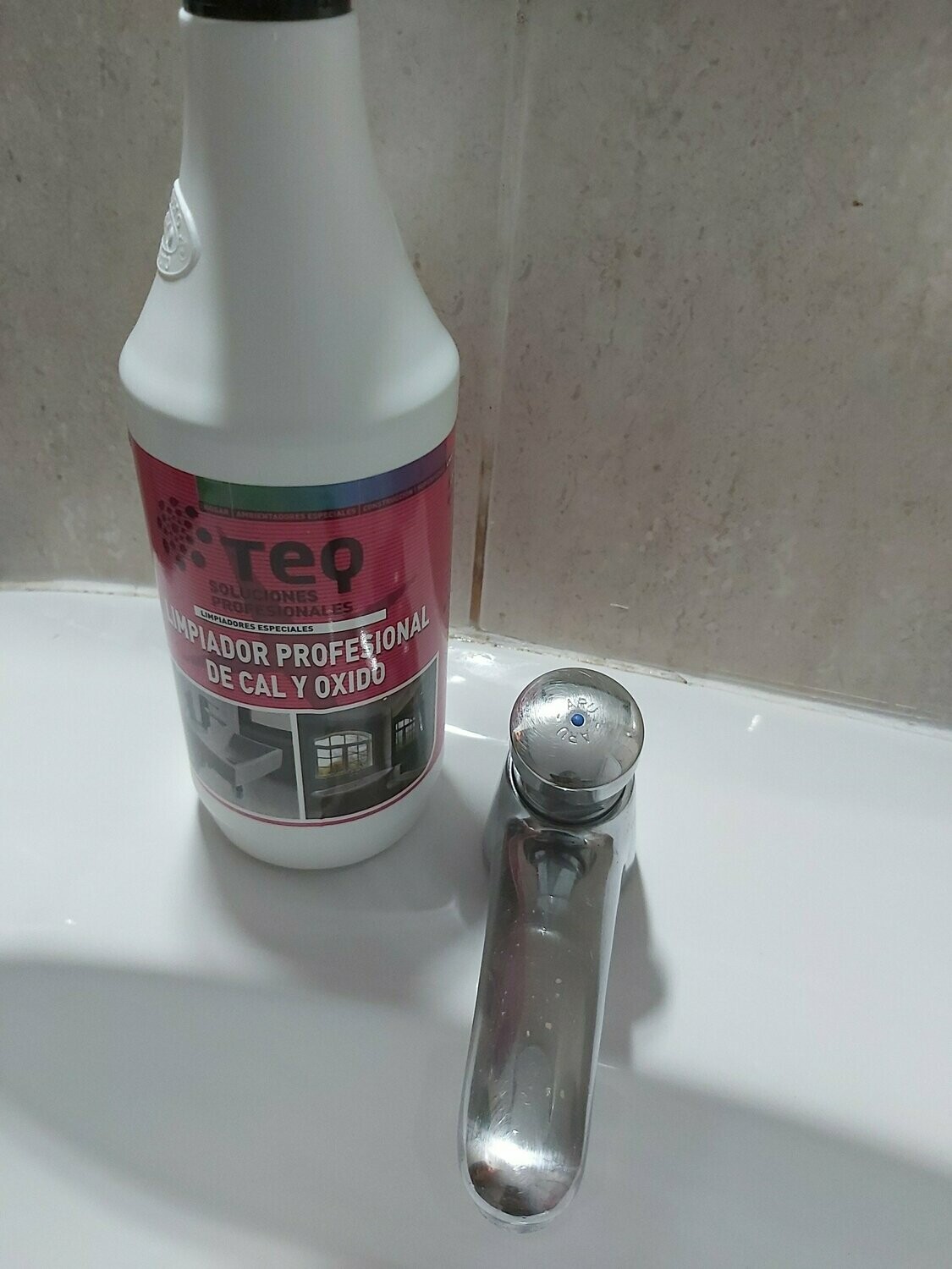 LIMPIADOR CAL Y OXIDO PISTOLA 750CC TEQ