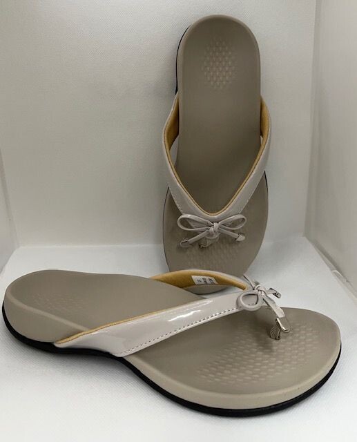 Women's Arch support Orthotic Grey Patent toe post sandals 6UK