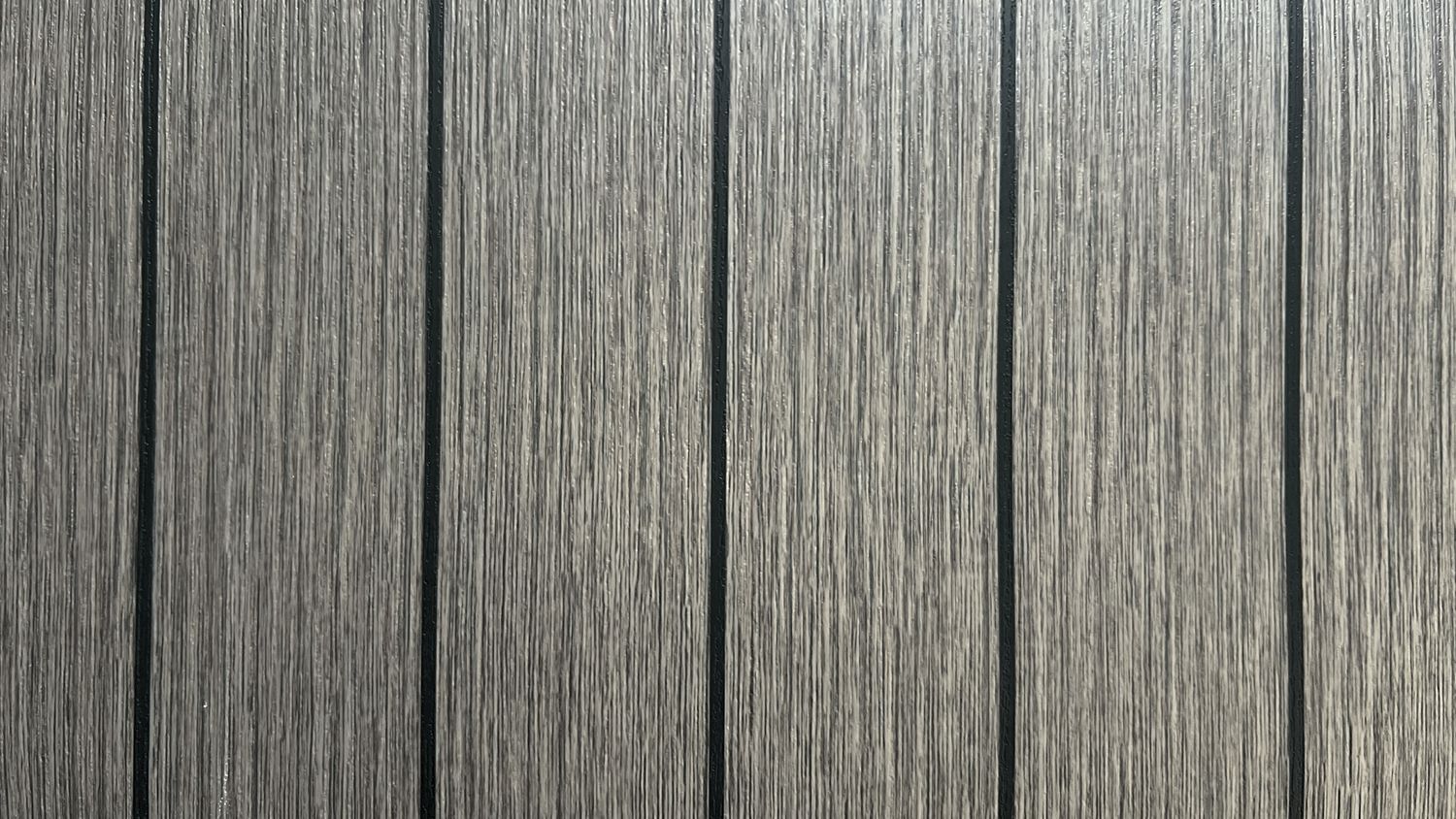 Camper Vinyl Schiffsbodenoptik dunkel – super trittfest & outdoor-tauglich Camper Vinyl Schiffsbodenoptik dunkel – super trittfest & outdoor-tauglich