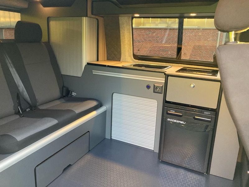 Küchenzeile als Bausatz für VW Bulli T5 / T6 / T6.1