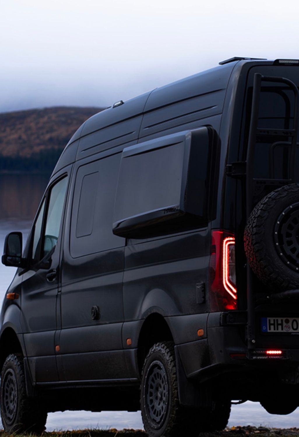 Breitschläfer / Schlafverbreiterung für Sprinter 906 / 907 / 910 GFK inkl. Gutachten -Seitenkoffer